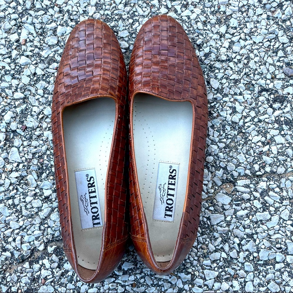 Trotters Liz Slip-On Loafers-Brown Size 8.5 N Woman’s